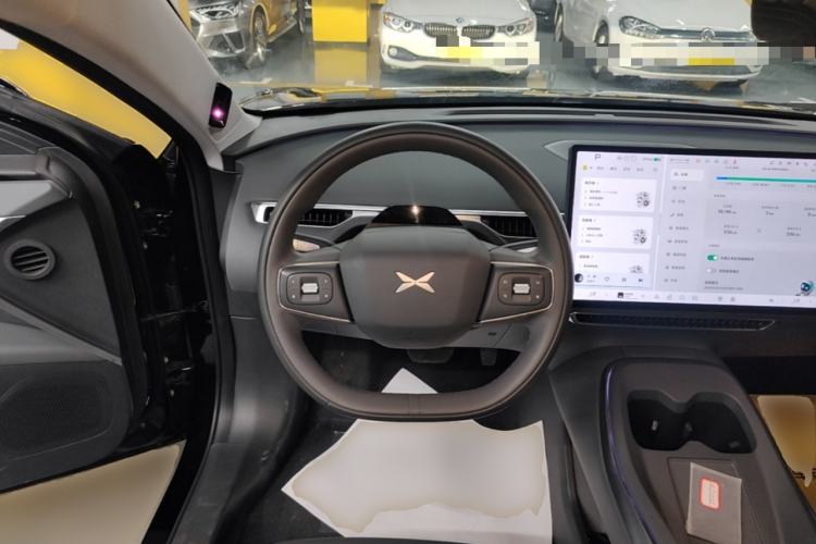 Used XPeng MONA M03 2025 600 with Ultra-Long Range Max Steering Wheel
