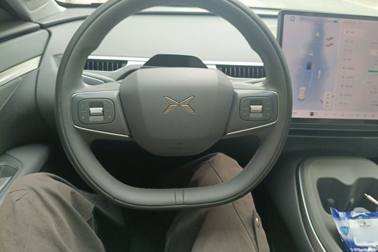 Used XPeng MONA M03 2025 600 with Ultra-Long Range Max Steering Wheel