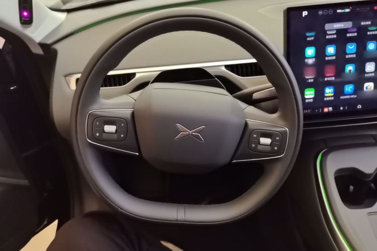 Used XPeng MONA M03 2025 600 with Ultra-Long Range Max Steering Wheel