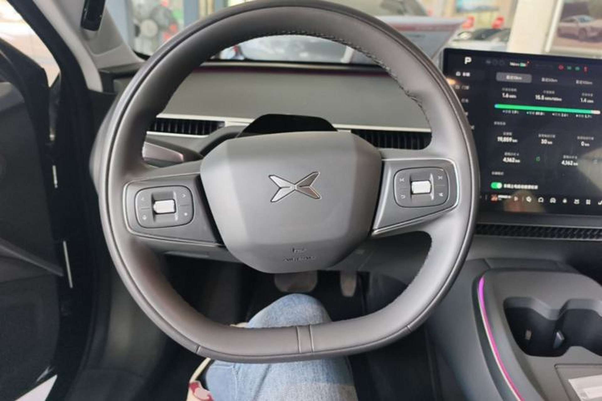 Used XPeng MONA M03 2025 600 with Ultra-Long Range Max Steering Wheel