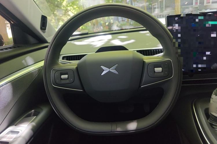 Used XPeng MONA M03 2025 600 with Ultra-Long Range Max Steering Wheel