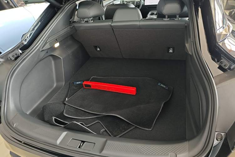 Used XPeng MONA M03 2025 600 with Ultra-Long Range Max Trunk