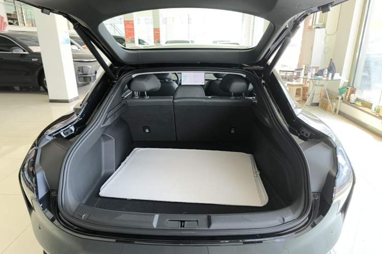 Used XPeng MONA M03 2025 600 with Ultra-Long Range Max Trunk
