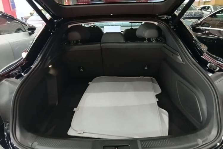 Used XPeng MONA M03 2025 600 with Ultra-Long Range Max Trunk