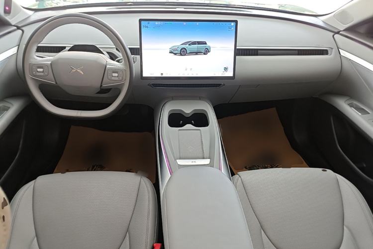 Used XPeng MONA M03 2025 600 with Ultra-Long Range Max Center Console