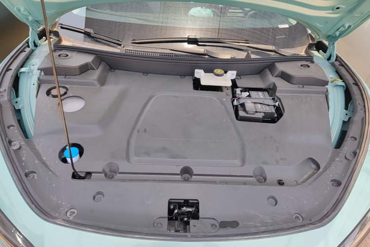 Used XPeng MONA M03 2025 620 Ultra-Long Range Plus Engine Bay