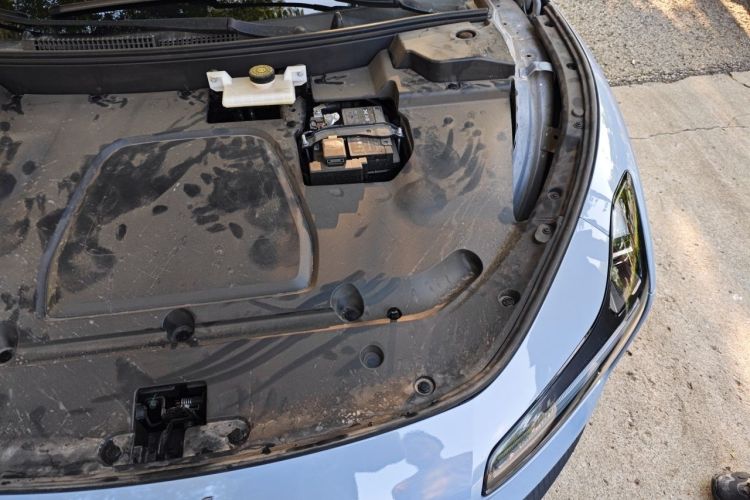 Used XPeng MONA M03 2025 600 with Ultra-Long Range Max Engine Bay Left