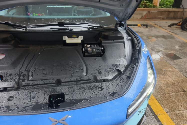 Used XPeng MONA M03 2025 600 with Ultra-Long Range Max Engine Bay Left