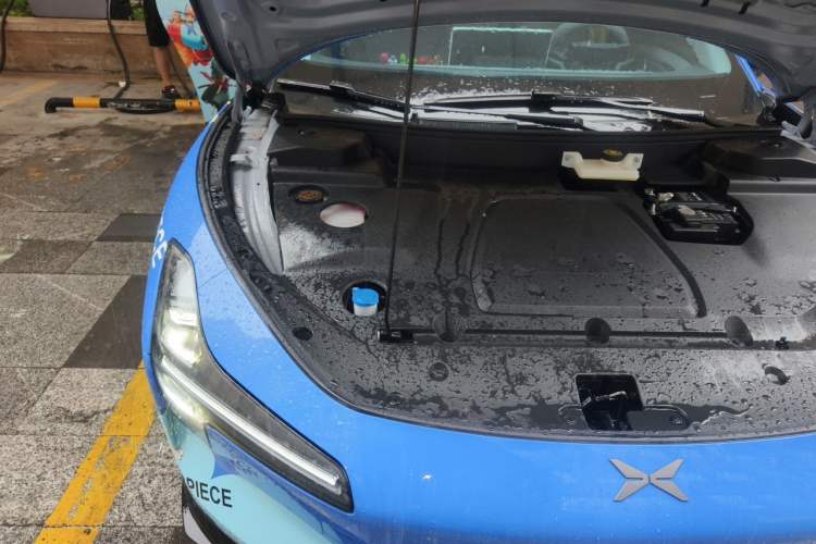 Used XPeng MONA M03 2025 600 with Ultra-Long Range Max Engine Bay Right