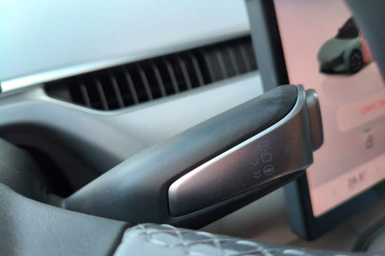 Used XPeng MONA M03 2025 600 with Ultra-Long Range Max Gear Lever