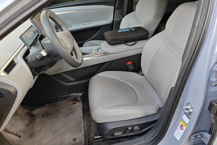Used XPeng MONA M03 2025 600 with Ultra-Long Range Max Left Front Seat