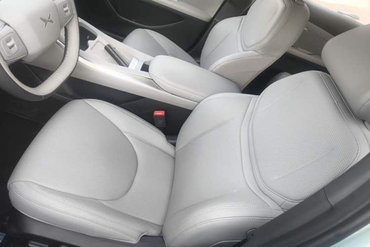 Used XPeng MONA M03 2025 600 with Ultra-Long Range Max Left Front Seat