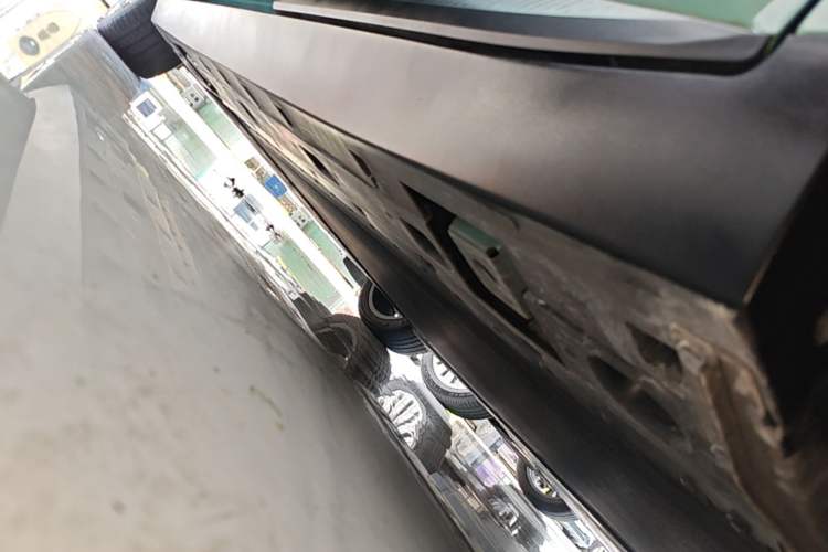 Used XPeng MONA M03 2025 600 with Ultra-Long Range Max Left Side Sill