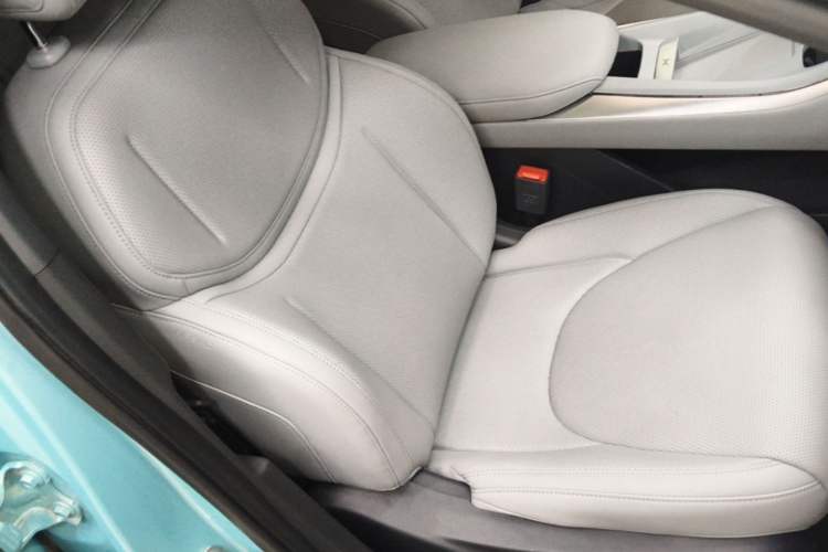Used XPeng MONA M03 2025 515 Long-Range Plus Right Front Seat