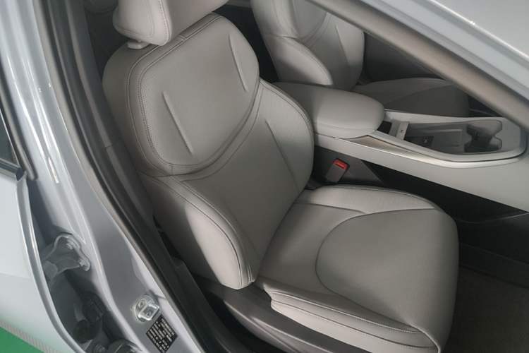 Used XPeng MONA M03 2025 620 Ultra-Long Range Plus Right Front Seat