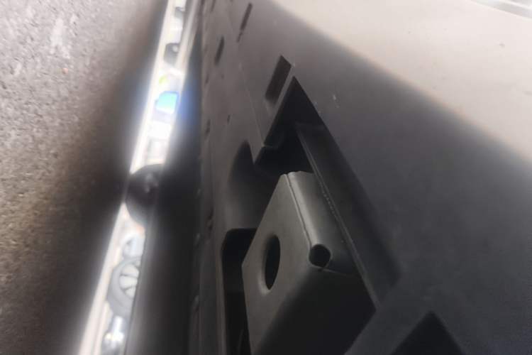 Used XPeng MONA M03 2025 600 with Ultra-Long Range Max Right Side Sill