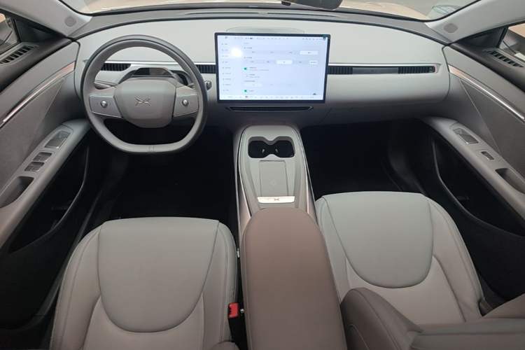 Used XPeng MONA M03 2025 515 Long-Range Plus Center Console