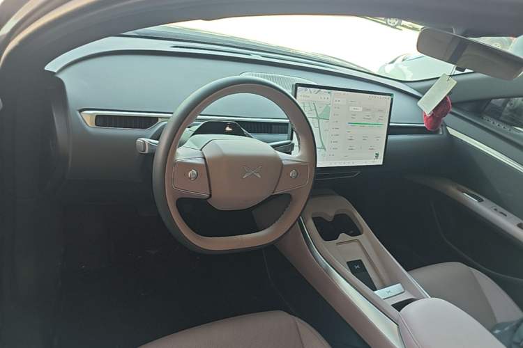 Used XPeng MONA M03 2025 515 Long-Range Plus Center Console