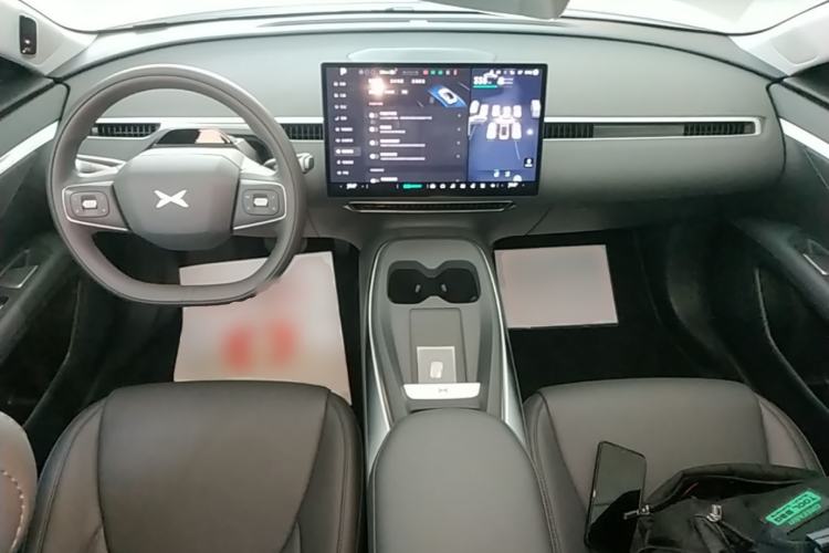 Used XPeng MONA M03 2025 600 with Ultra-Long Range Max Center Console