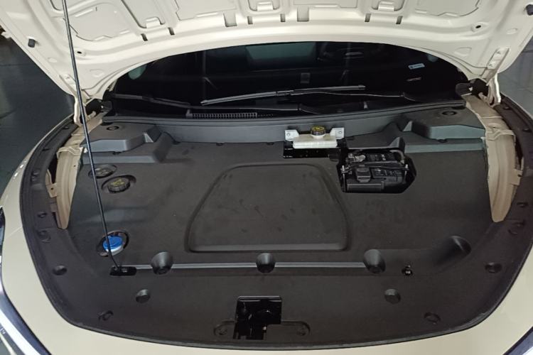 Used XPeng MONA M03 2025 600 with Ultra-Long Range Max Engine Bay