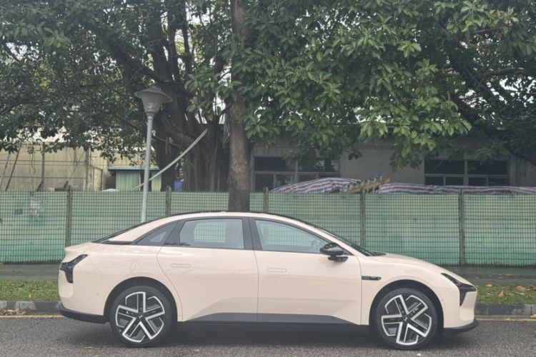 Used XPeng MONA M03 2025 600 with Ultra-Long Range Max Exterior 8