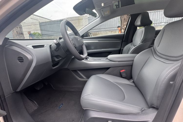 Used XPeng MONA M03 2025 600 with Ultra-Long Range Max Interior 2