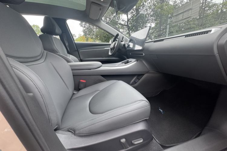 Used XPeng MONA M03 2025 600 with Ultra-Long Range Max Interior 5