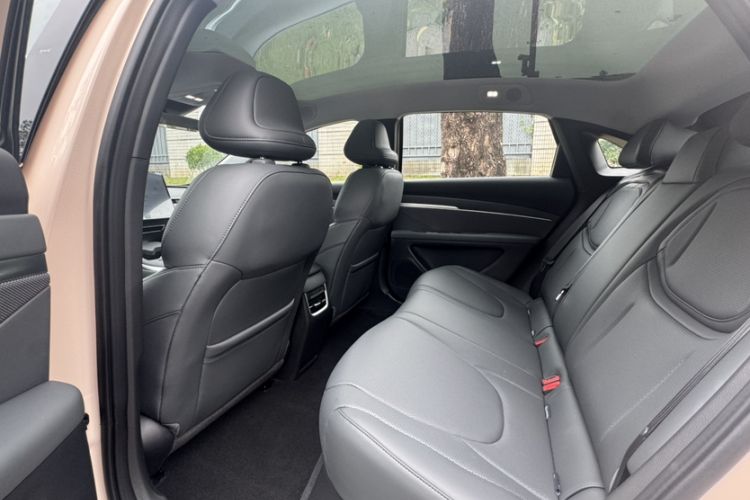 Used XPeng MONA M03 2025 600 with Ultra-Long Range Max Interior 7