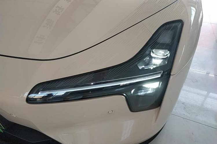 Used XPeng MONA M03 2025 600 with Ultra-Long Range Max Left Front Headlight