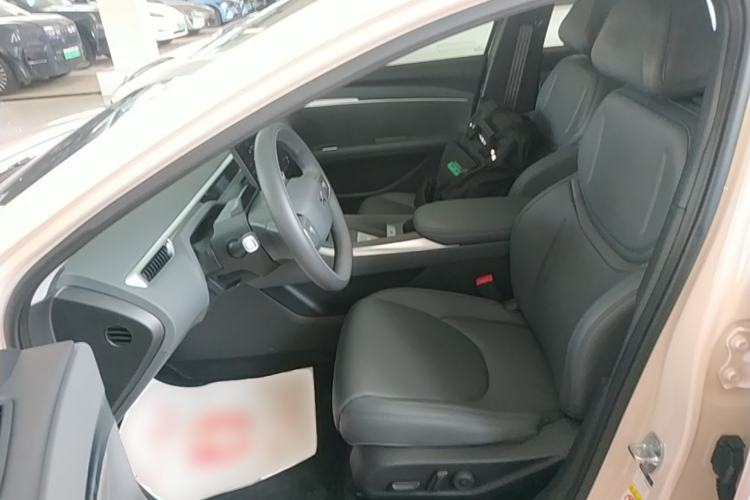 Used XPeng MONA M03 2025 600 with Ultra-Long Range Max Left Front Seat