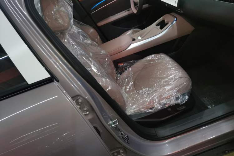 Used XPeng MONA M03 2025 502 Long-Range Max Right Front Seat