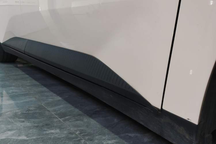 Used XPeng MONA M03 2025 600 with Ultra-Long Range Max Right Side Sill