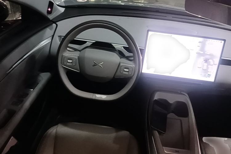 Used XPeng MONA M03 2025 600 with Ultra-Long Range Max Center Console