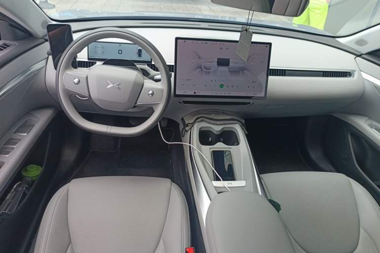 Used XPeng MONA M03 2025 620 Ultra-Long Range Plus Center Console