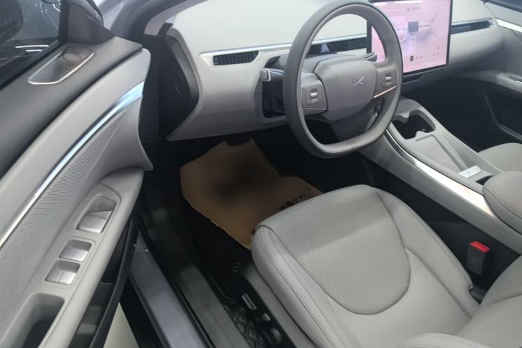 Used XPeng MONA M03 2025 600 with Ultra-Long Range Max Driver Seat