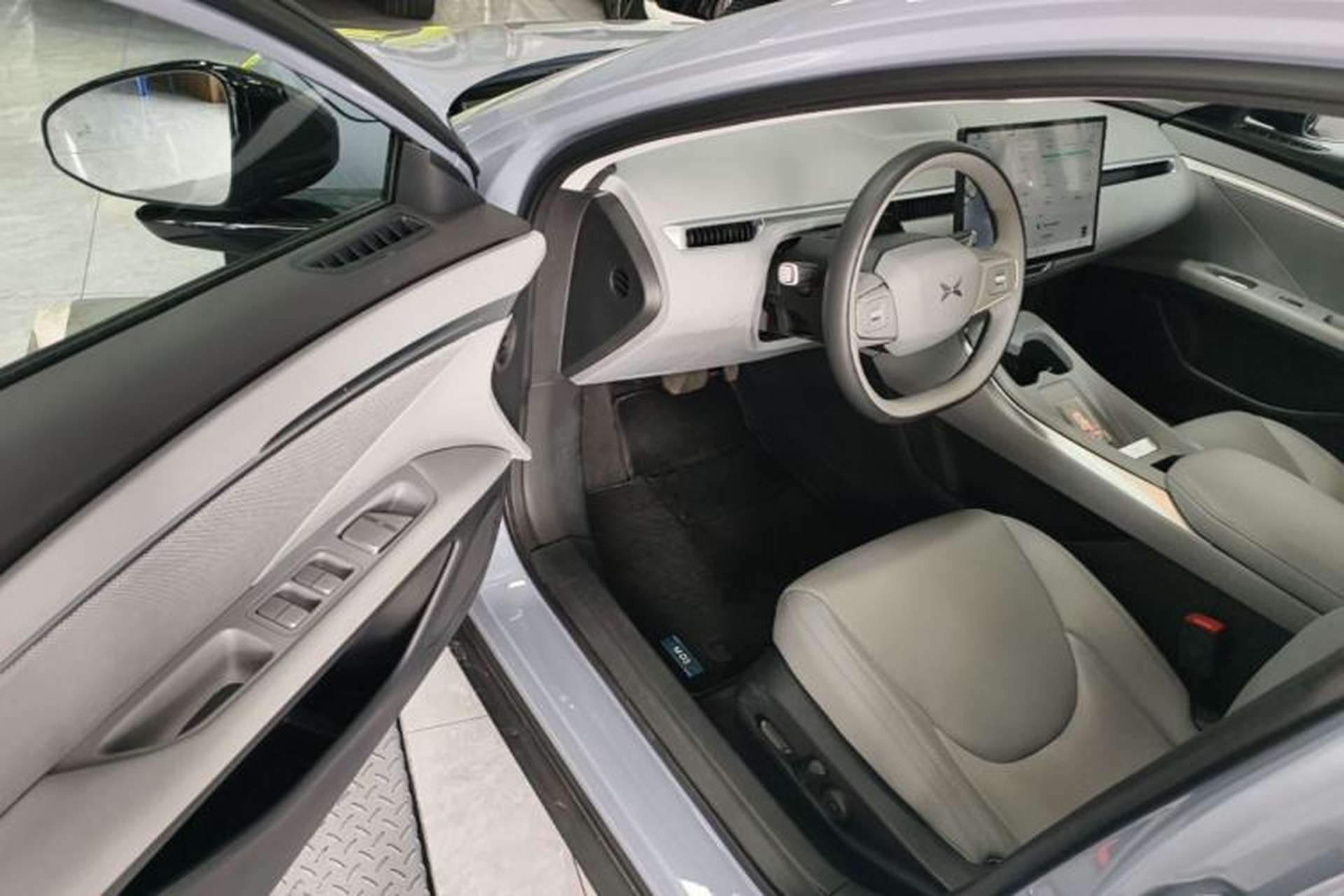 Used XPeng MONA M03 2025 600 with Ultra-Long Range Max Driver Seat