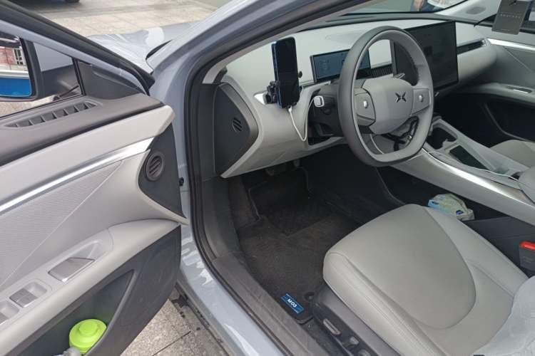 Used XPeng MONA M03 2025 620 Ultra-Long Range Plus Driver Seat