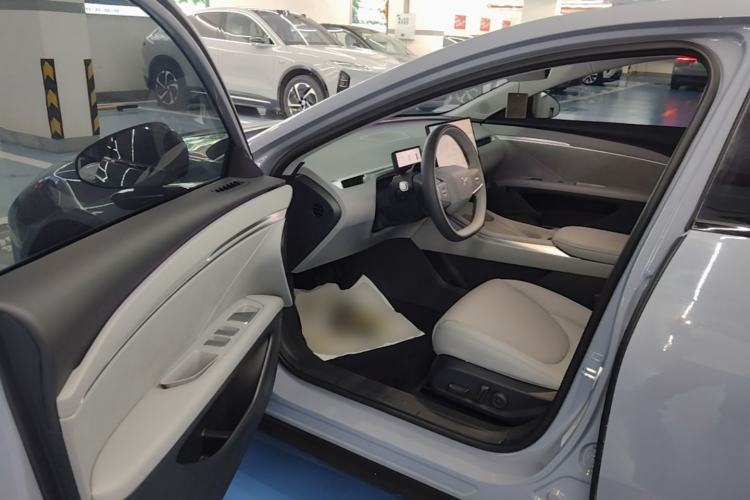 Used XPeng MONA M03 2025 502 Long-Range Max Driver Seat