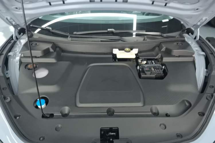 Used XPeng MONA M03 2025 502 Long-Range Max Engine Bay