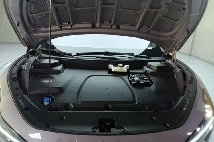 Used XPeng MONA M03 2025 600 with Ultra-Long Range Max Engine Bay