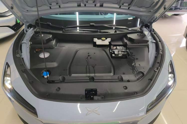 Used XPeng MONA M03 2025 600 with Ultra-Long Range Max Engine Bay