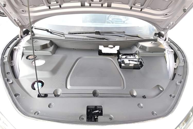 Used XPeng MONA M03 2025 502 Long-Range Max Engine Bay