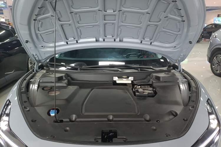 Used XPeng MONA M03 2025 502 Long-Range Max Engine Bay