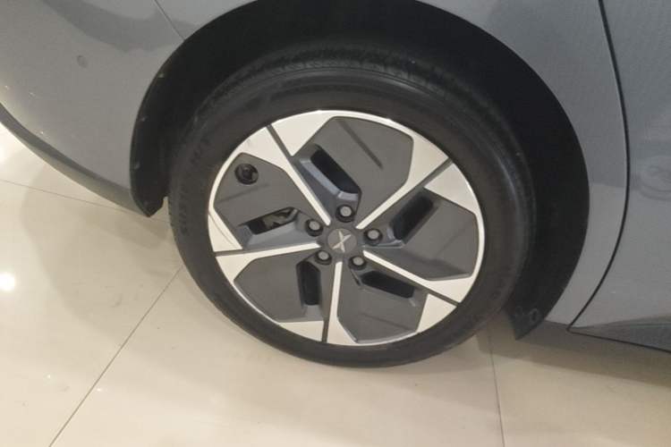 Used XPeng MONA M03 2025 515 Long-Range Plus Exterior 3