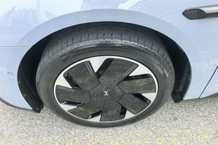 Used XPeng MONA M03 2025 600 with Ultra-Long Range Max Exterior 9
