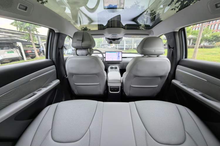Used XPeng MONA M03 2025 600 with Ultra-Long Range Max Interior 12