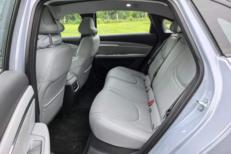 Used XPeng MONA M03 2025 600 with Ultra-Long Range Max Interior 4