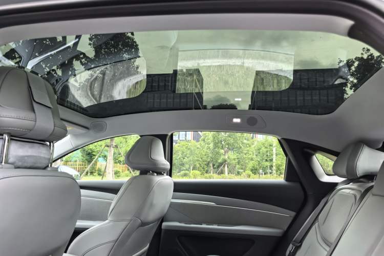 Used XPeng MONA M03 2025 600 with Ultra-Long Range Max Interior 5