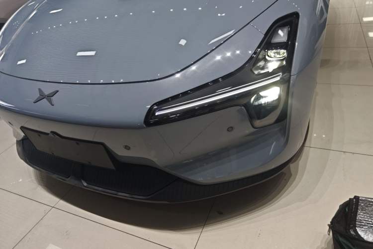 Used XPeng MONA M03 2025 600 with Ultra-Long Range Max Left Front Headlight