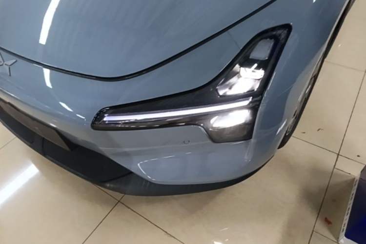 Used XPeng MONA M03 2025 600 with Ultra-Long Range Max Left Front Headlight